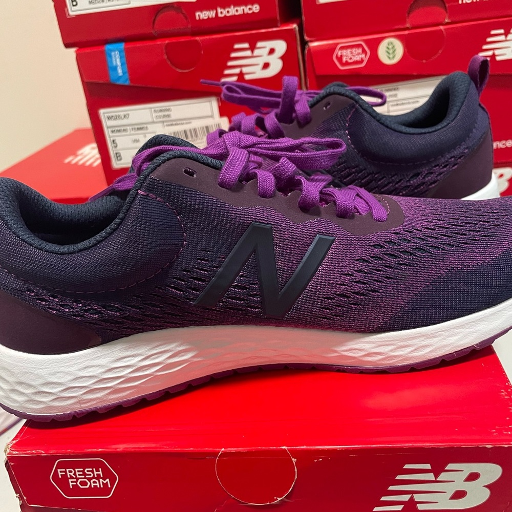 New Balance Women Fresh Foam Arishi V3 Running Shoe